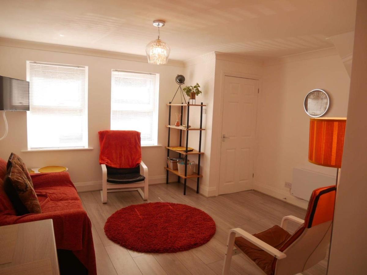 York City Centre, Recently Renovated 2 Bedroom Flat Exterior foto