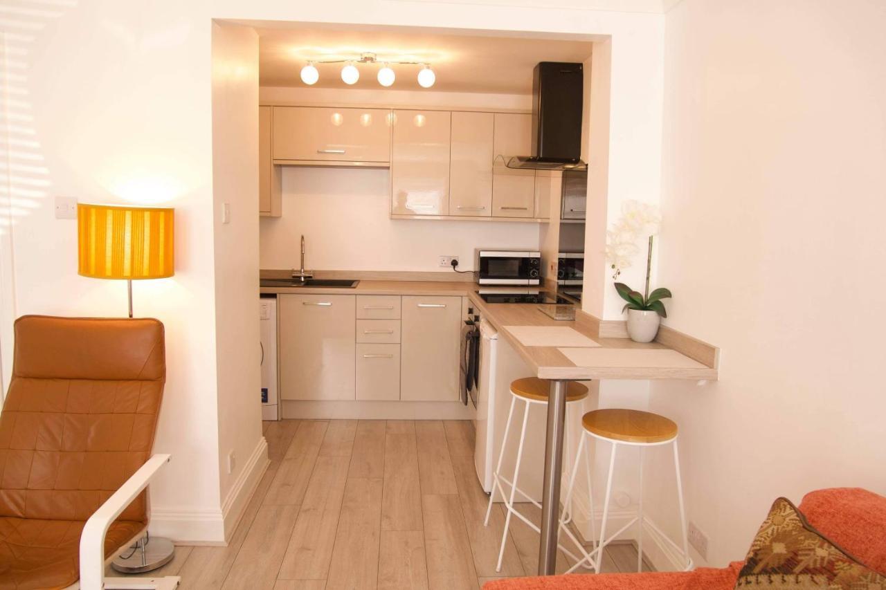 York City Centre, Recently Renovated 2 Bedroom Flat Exterior foto