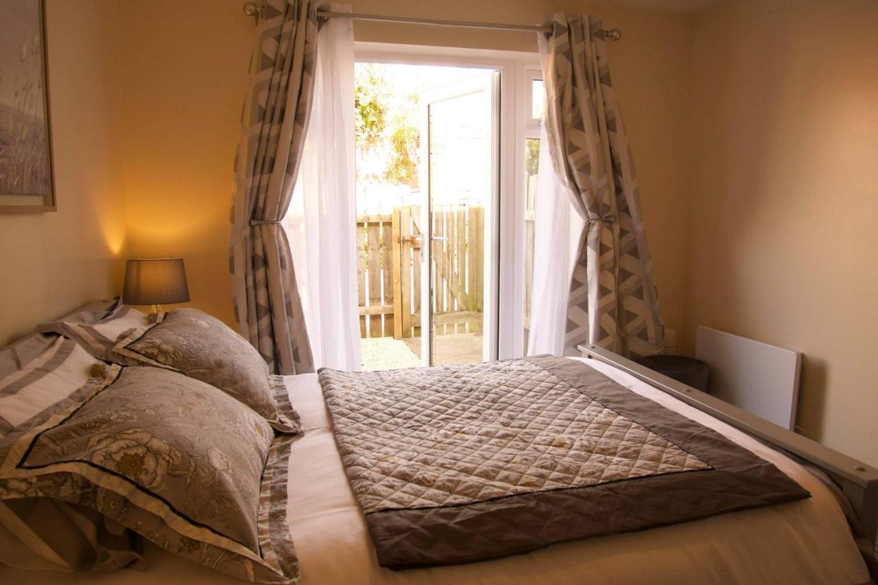 York City Centre, Recently Renovated 2 Bedroom Flat Exterior foto